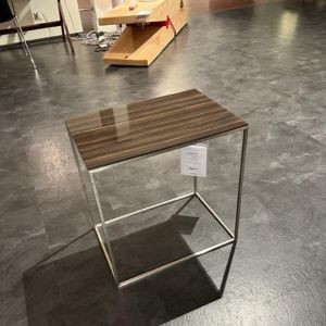 Van Beek Cubic bijzettafel 