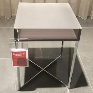 Ronald Schmitt K453 bijzettafel 
