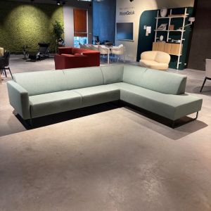 Artifort 2 (1).jpg