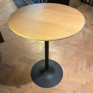 Artifort Clarion Bartafel (foto 2) - Paul Berden Jr.jpeg